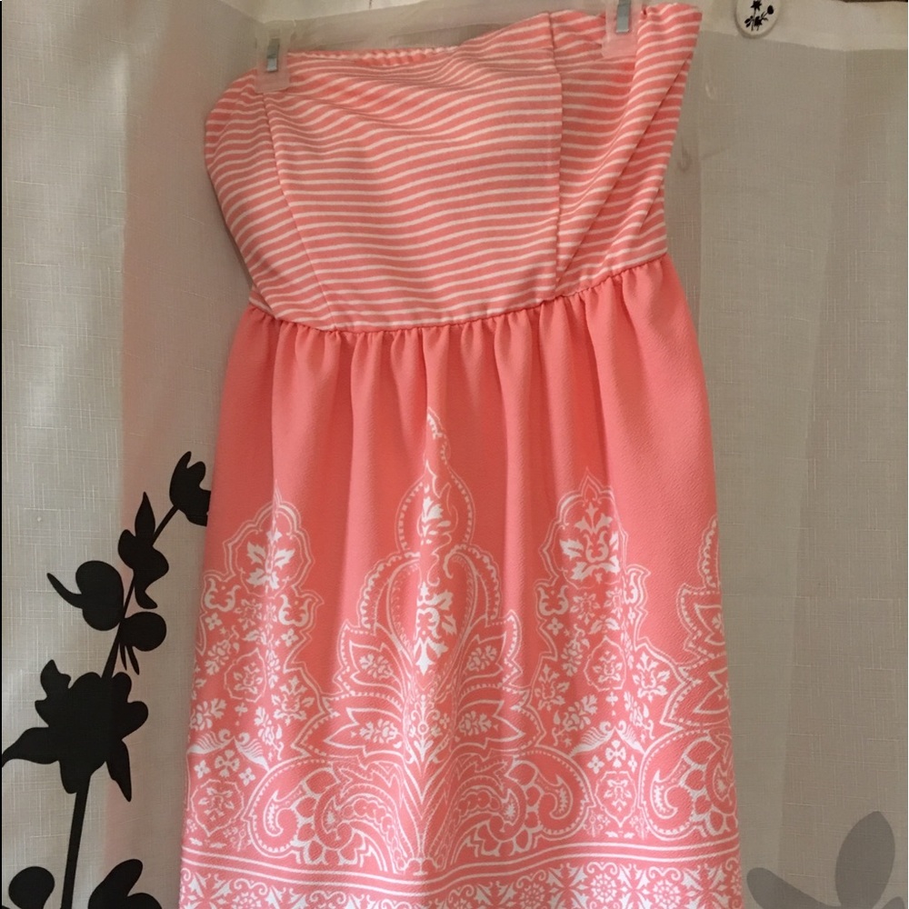 No boundaries strapless dress